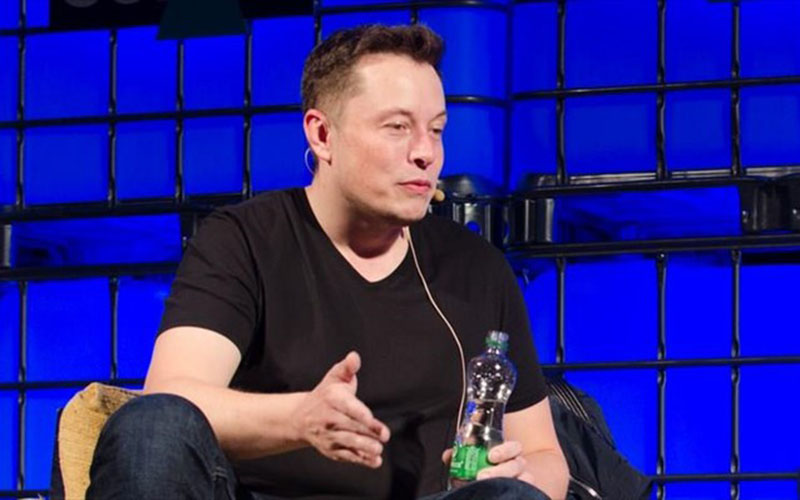 Elon Musk - viagem de foguete
