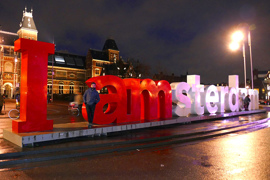 Letreiro Iamsterdam em frente ao Rijksmuseum (foto: naPlaca)
